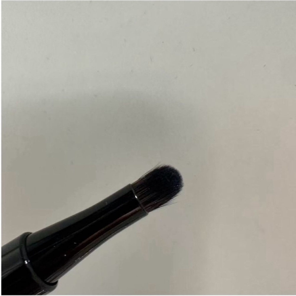Chanel brush - Picture 3 of 7